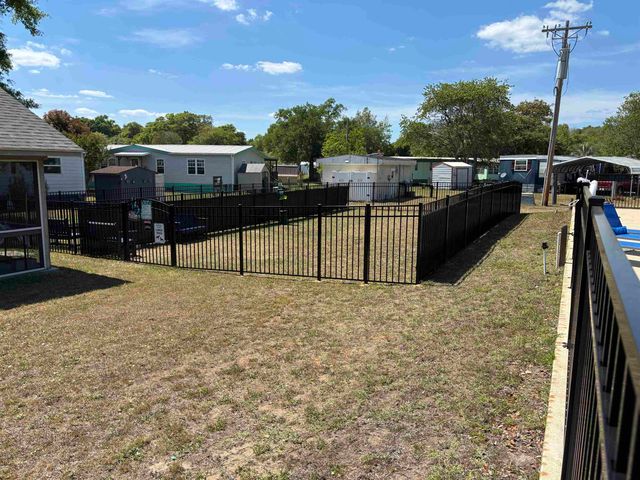 8 Burr Circle, Murrells Inlet, SC 29576