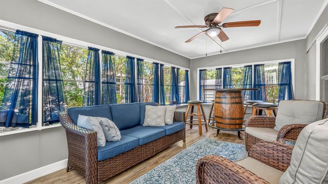 8 Burr Circle, Murrells Inlet, SC 29576