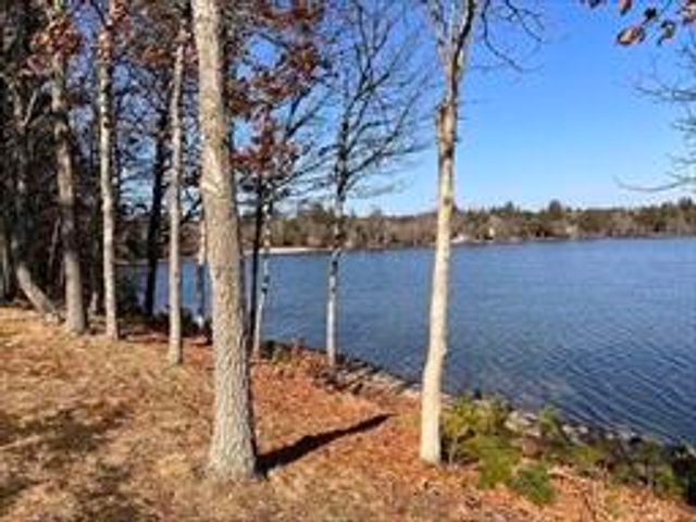 5 Huckleberry Lane, Marstons Mills, MA 02648