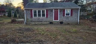 5 Huckleberry Lane, Marstons Mills, MA 02648