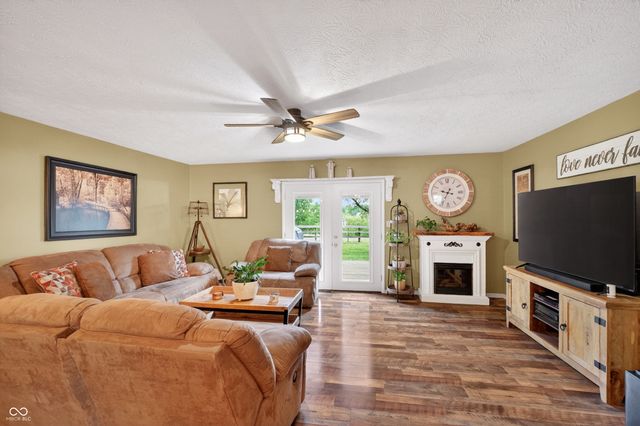 8552 E Windy Acres Lane, Mooresville, IN 46158