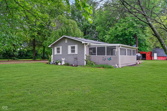 8552 E Windy Acres Lane, Mooresville, IN 46158