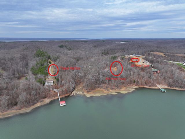 454 River Trace Dr, Dover, TN 37058