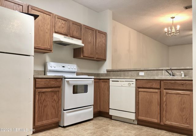 7887 MELVIN Road, Jacksonville, FL 32210