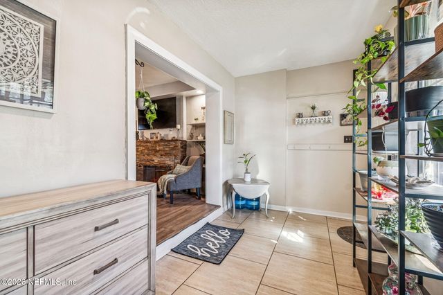 4665 TIMUQUANA Road, Jacksonville, FL 32210