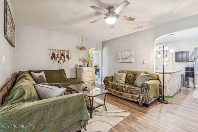 4665 TIMUQUANA Road, Jacksonville, FL 32210