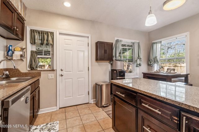 4665 TIMUQUANA Road, Jacksonville, FL 32210