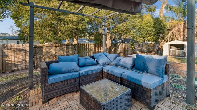 4665 TIMUQUANA Road, Jacksonville, FL 32210