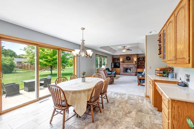 1990 TYLER LANE, De Pere, WI 54115