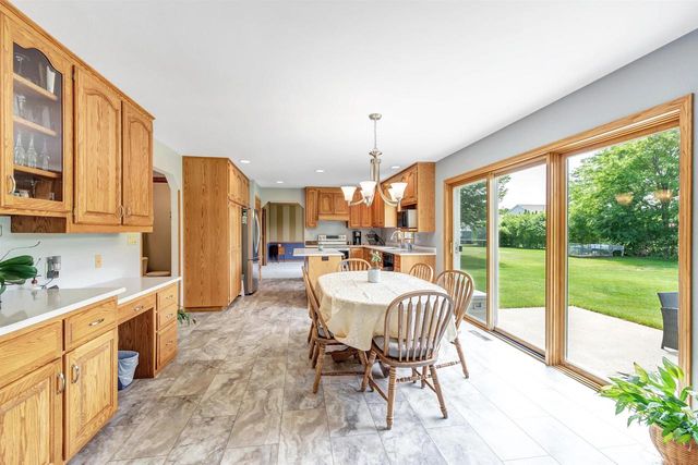 1990 TYLER LANE, De Pere, WI 54115
