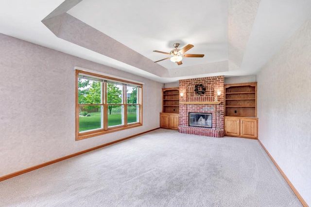 1990 TYLER LANE, De Pere, WI 54115
