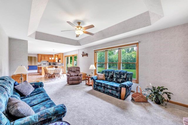 1990 TYLER LANE, De Pere, WI 54115