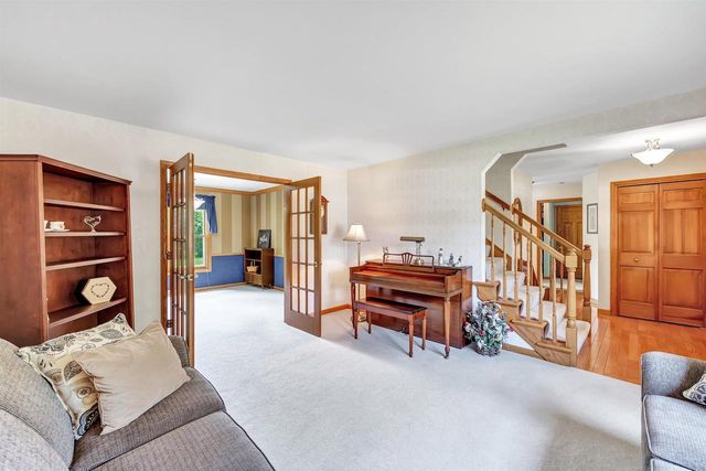 1990 TYLER LANE, De Pere, WI 54115