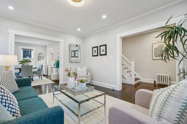 32 Edgewood Rd, Glen Ridge Boro Twp., NJ 07028