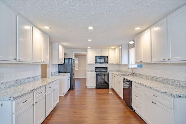 5016 NW 26th Street, Oklahoma City, OK 73127