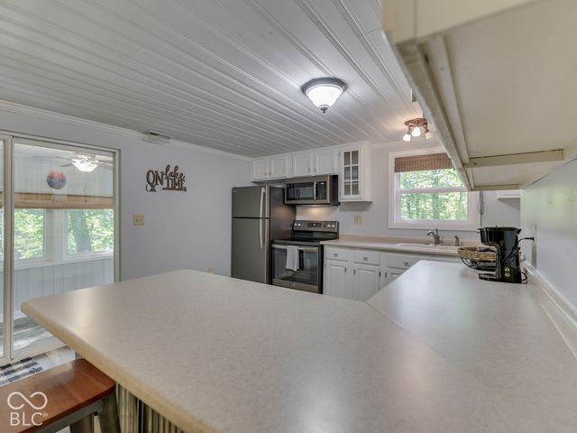 8285 S Lilly Lane, Nineveh, IN 46164