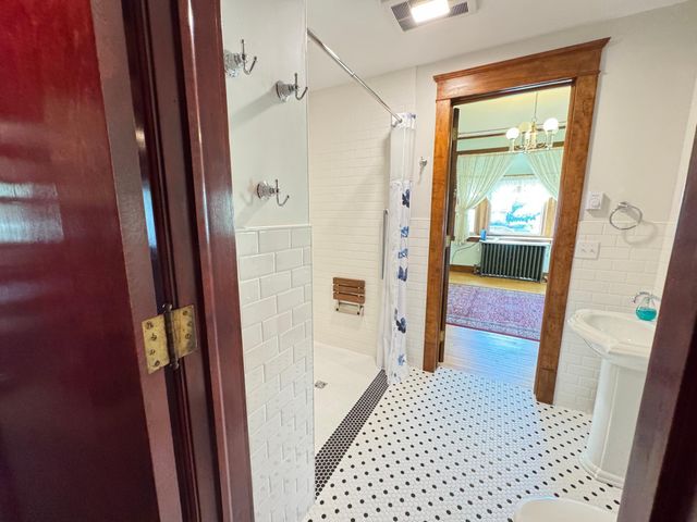 312 10th Avenue N, Casselton, ND 58012