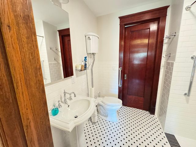 312 10th Avenue N, Casselton, ND 58012