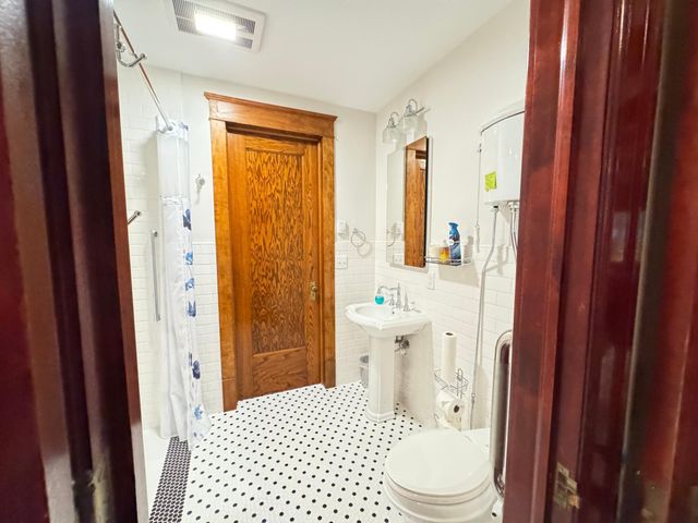 312 10th Avenue N, Casselton, ND 58012