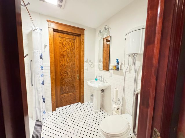 312 10th Avenue N, Casselton, ND 58012