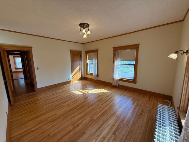 312 10th Avenue N, Casselton, ND 58012