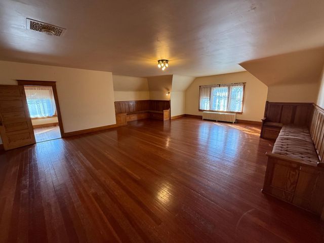 312 10th Avenue N, Casselton, ND 58012