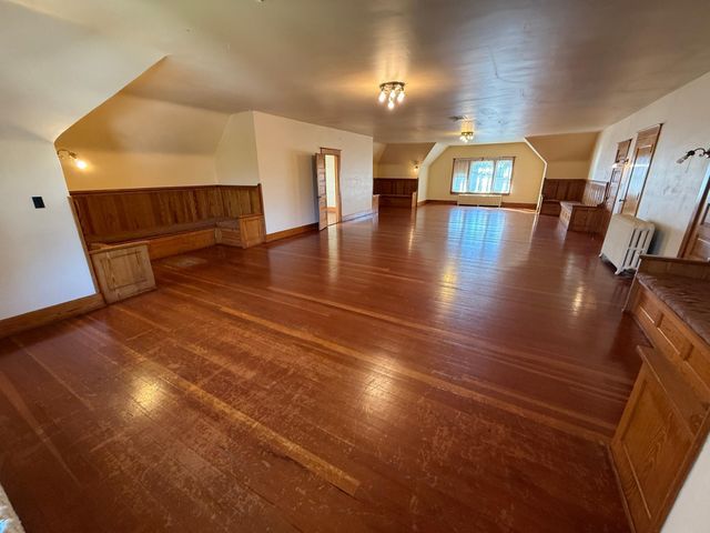 312 10th Avenue N, Casselton, ND 58012