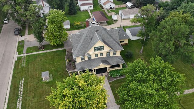 312 10th Avenue N, Casselton, ND 58012