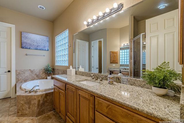 16006 N Huebner Bluff, San Antonio, TX 78248