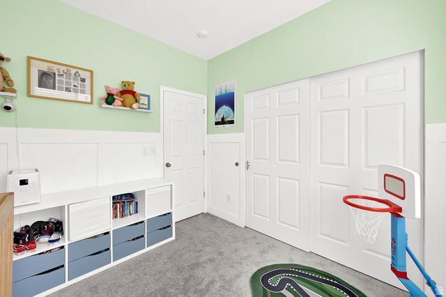 302 N FOXBORO DR, North Salt Lake, UT 84054