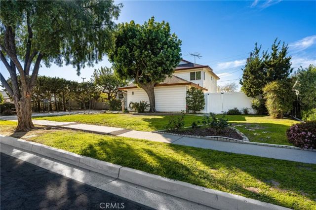 2531 Hartford, Fullerton, CA 92835