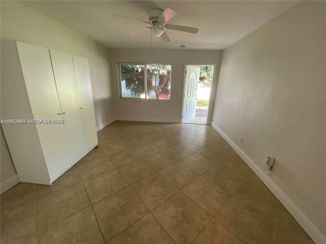 1061 NE 34 2, Oakland Park, FL 33334