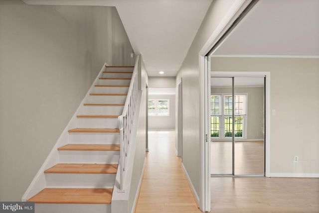 7471 JAYHAWK ST, Annandale, VA 22003