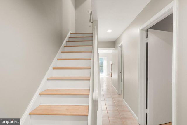 7471 JAYHAWK ST, Annandale, VA 22003