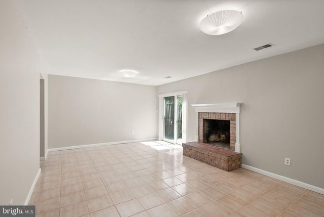 7471 JAYHAWK ST, Annandale, VA 22003