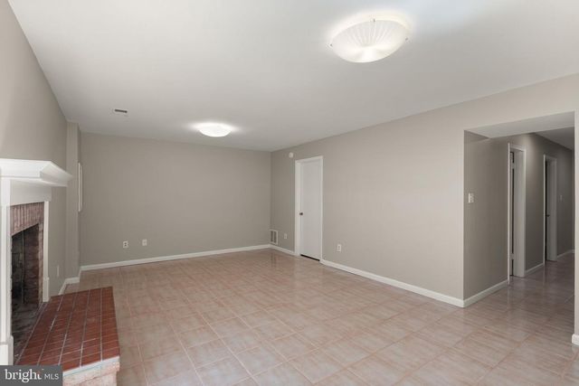 7471 JAYHAWK ST, Annandale, VA 22003