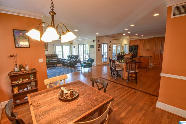 14 HILLCREST, Tuscaloosa, AL 35401