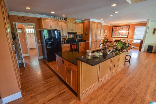 14 HILLCREST, Tuscaloosa, AL 35401