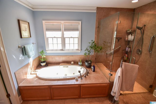 14 HILLCREST, Tuscaloosa, AL 35401