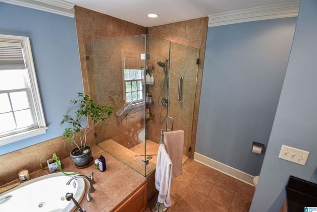14 HILLCREST, Tuscaloosa, AL 35401