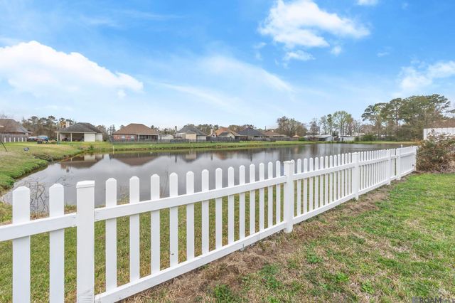 13636 Hopehaven, Walker, LA 70785