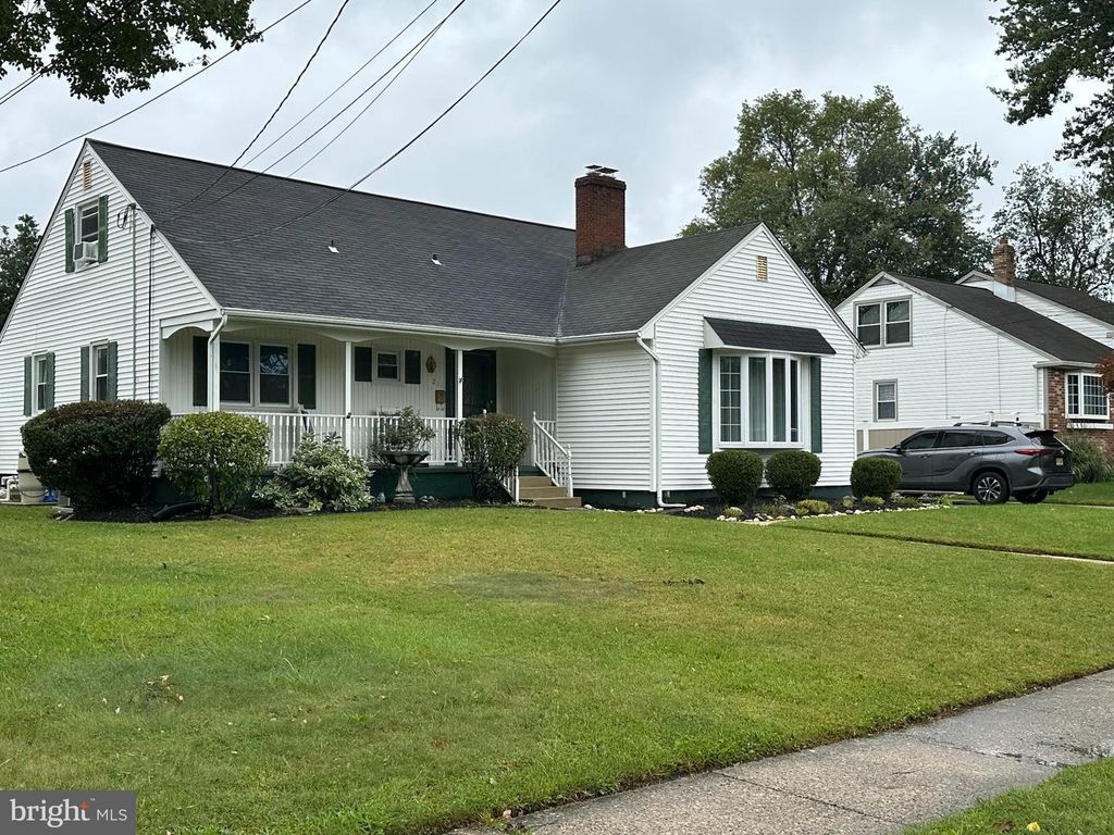 211 S WOODSTOCK DRIVE DR, CHERRY HILL, NJ 08034 — exterior