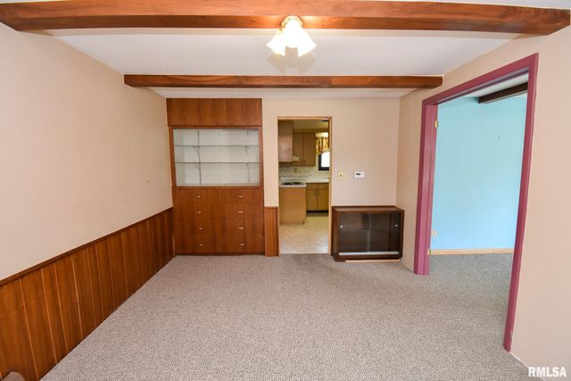 307 WALNUT Street, Washington, IL 61571