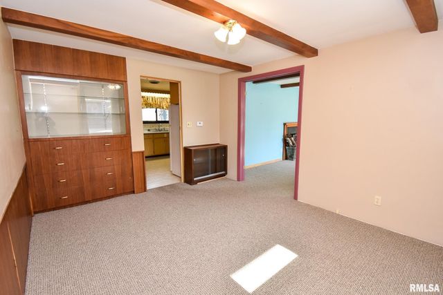 307 WALNUT Street, Washington, IL 61571