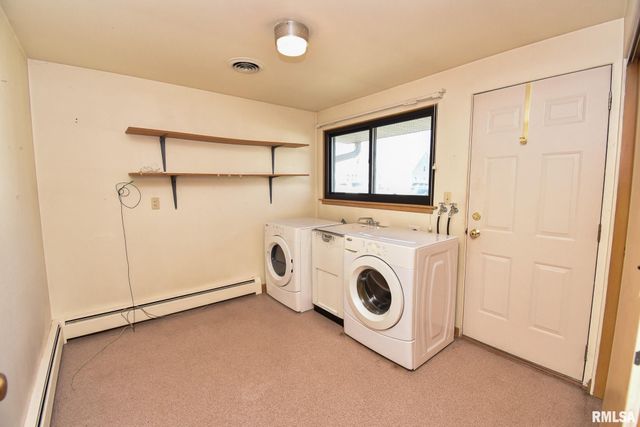 307 WALNUT Street, Washington, IL 61571