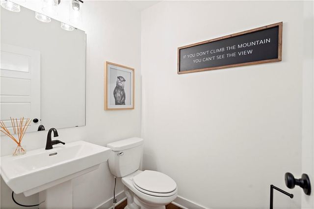 18251 W 166th Terrace, Olathe, KS 66062