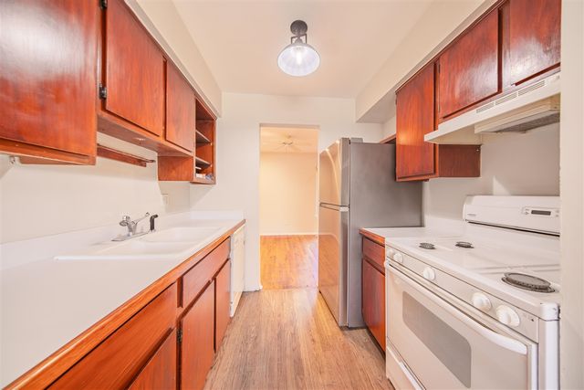 963 Terrace Lane, Ypsilanti, MI 48198