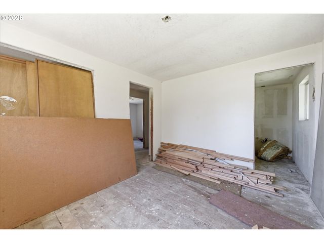 8505 Sw BIRCH St, Portland, OR 97223