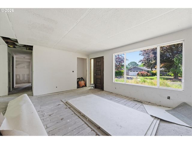 8505 Sw BIRCH St, Portland, OR 97223
