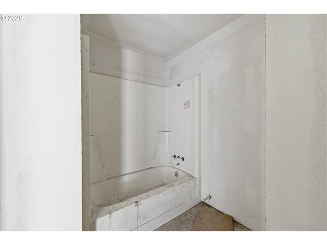 8505 Sw BIRCH St, Portland, OR 97223